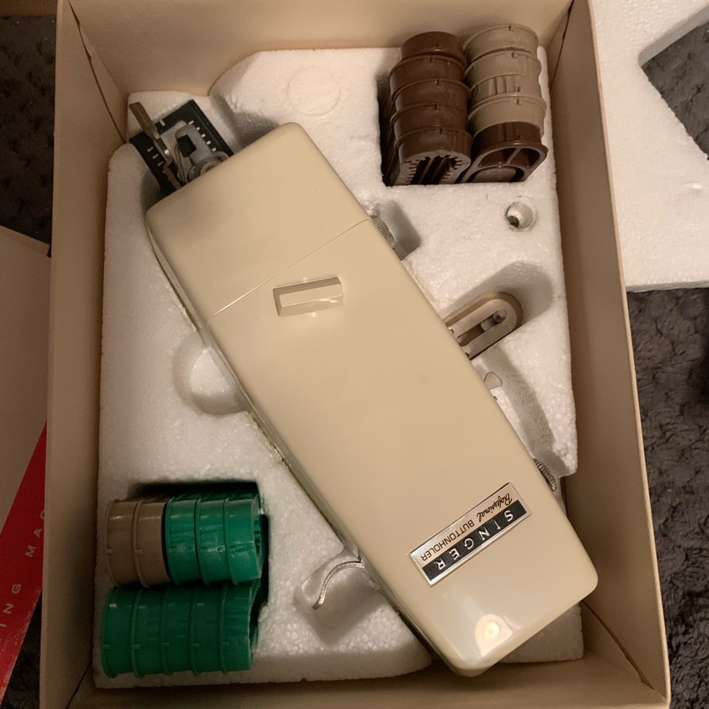 Vintage Buttonholer